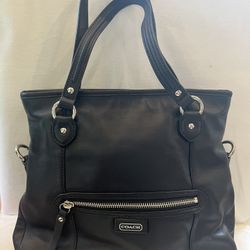 Beautiful Black Leather COACH bag