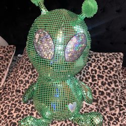Jombo sized Alien plush toy
