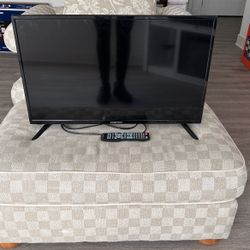 32” Element TV
