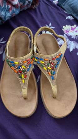 Sandals size 9