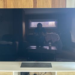 65 Inch LG C2 (for Parts)