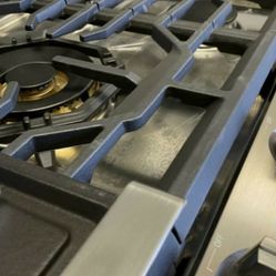 Samsung 30in / 36in Cooktops Gas Open Box up to 50% off MSRP