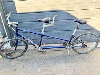 TREK Tandem, bicycle, great condition, nice seats, kickstand, just needs air in the tires, ready to go. The brakes are SRAMRMRX pro, it measures appro