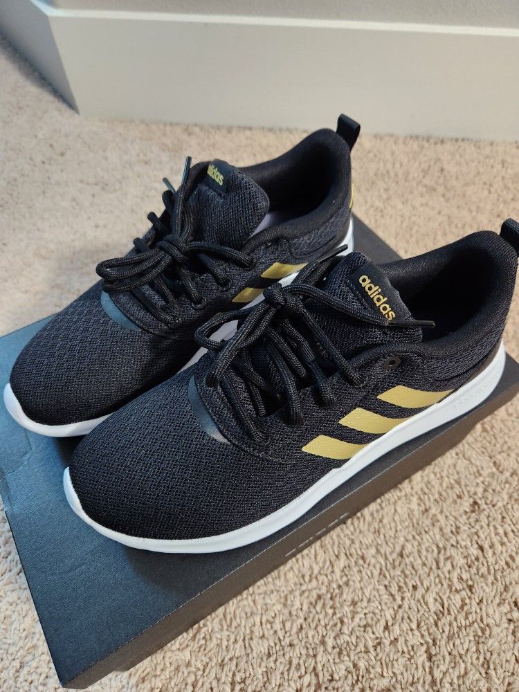 Adidas Womens Size 8.5 running shoes, brand new, in the box