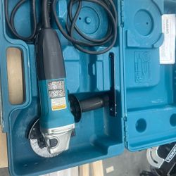 Angle grinder Makita