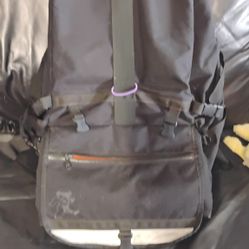 Roadrunner Americano Messenger Bag