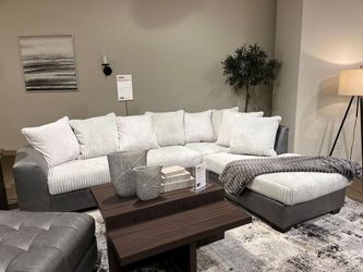 Brand New 2 Pc Sectional w/chaise features retro-cool jumbo cord