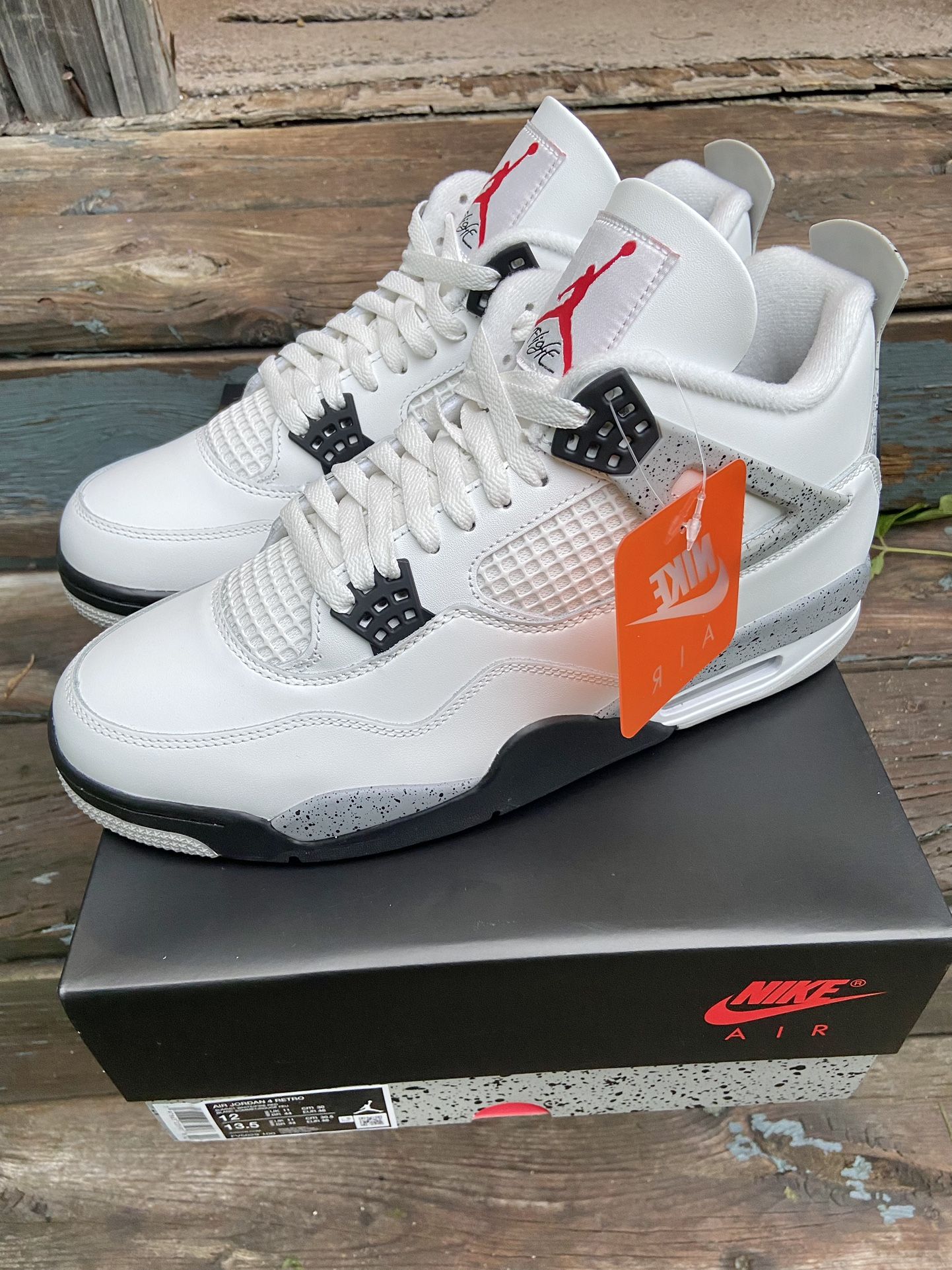 Jordan 4 White Cement (NEW)