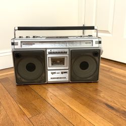 Rare Retro Sharp ghetto blaster boombox radio