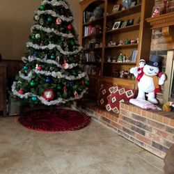 7 1/2 ft Pre lit Christmas Tree with Multi fuction remote 