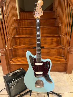 Squier Classic Vibe Jaguar (Mint) w/ Fender Amp