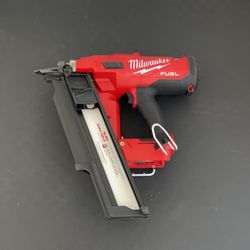 Milwaukee M18 FUEL 3-1/2 in. 18-Volt 21-Degree Lithium-Ion Brushless Cordless Framing Nailer (Tool-Only)