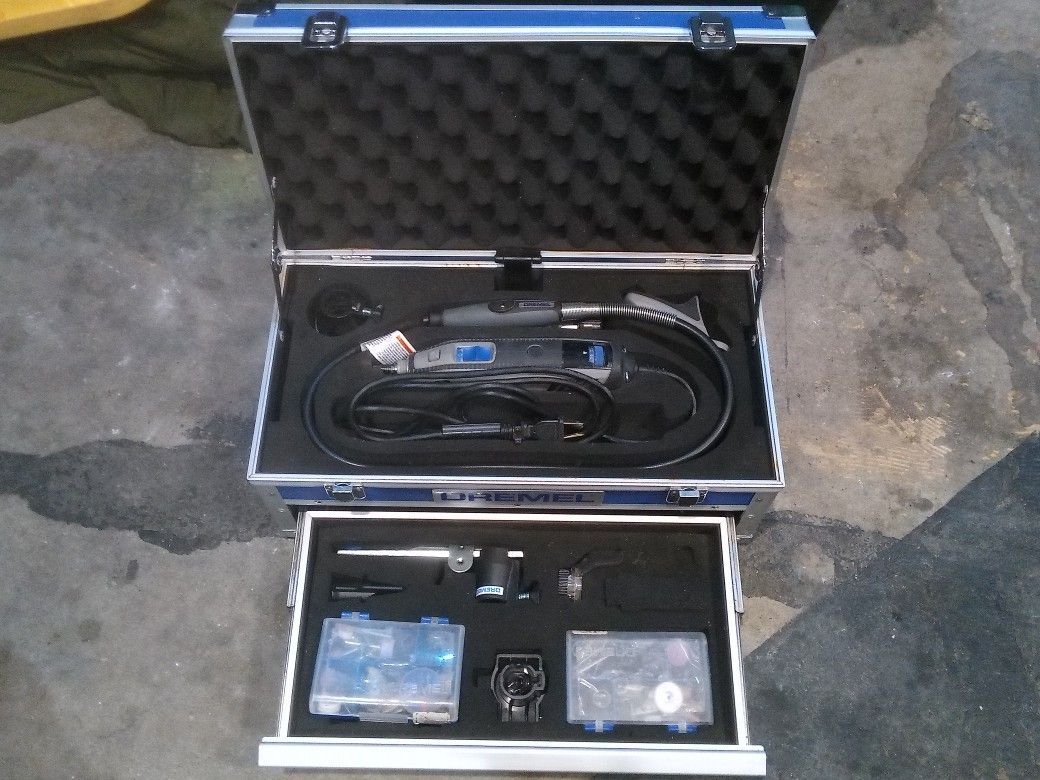 Dremel 4300 9/64.  + Many Extras