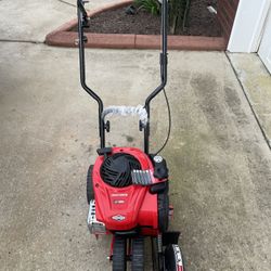  Craftsman E450 9” Edger, 4 Stroke B&S Engine. New