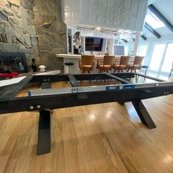 Pool Table 🔧⚒️🚚🎱