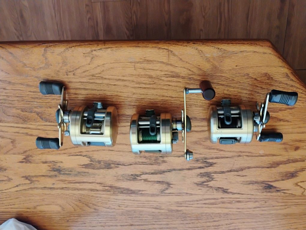 FISHING REELS