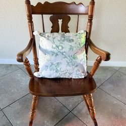 Tell City Chair Co Solid Hard Rock Maple Andover  Rocking Key Hole Rocker Rare