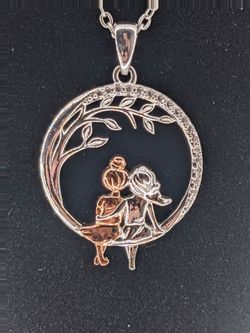S925 Sterling Silver Sisterhood Necklace Two Girls Under Tree Pendant