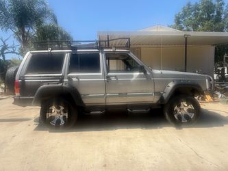 Jeep Cherokee sport XJ