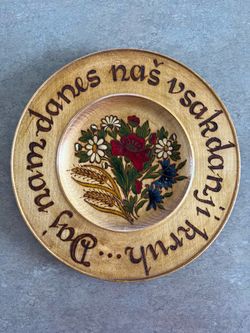 Art: Croatian decorative plates (x2)