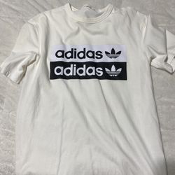 Men’s Adidas Shirt Size Large  Like New