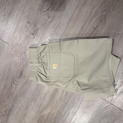 Tan Carhartt shorts size 6/Small