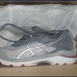 Asics Shoes. Size 6 In Women