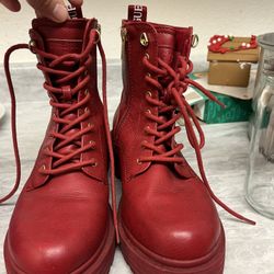 Women’s Boots 