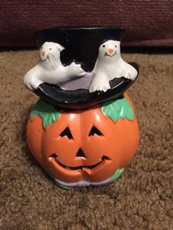 Halloween pumpkin candle holder