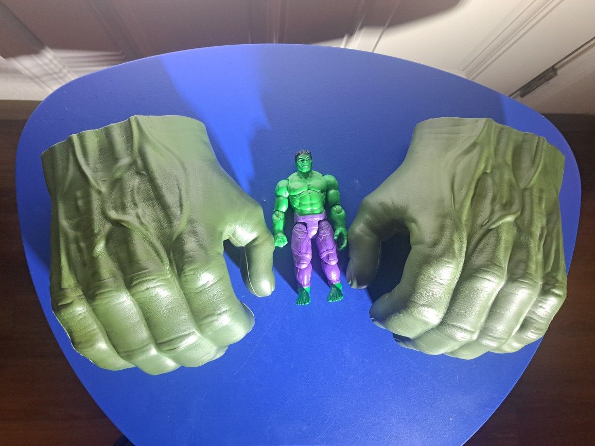 Hulk hands and toy