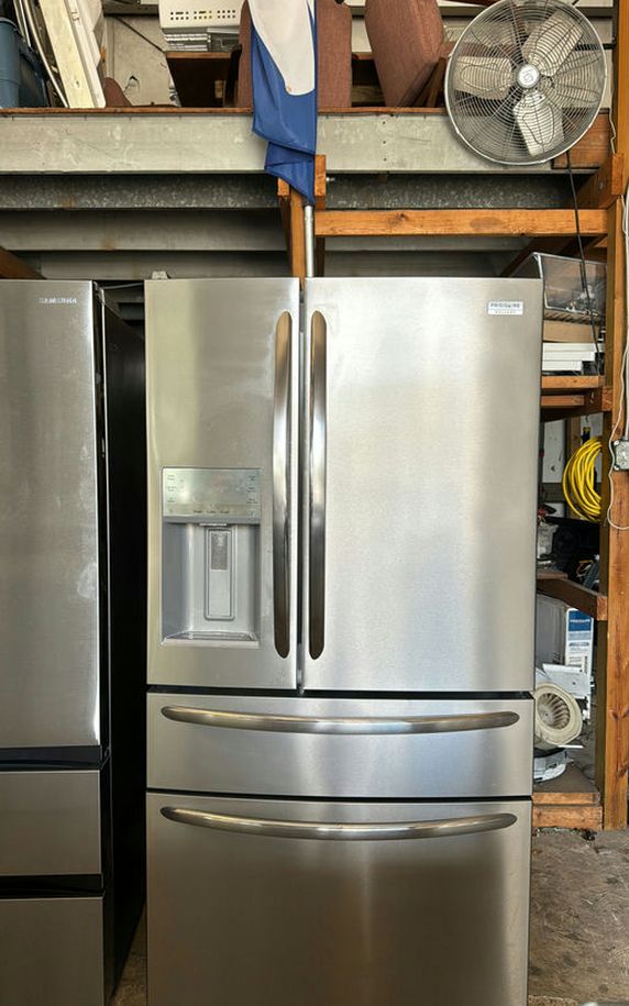 Frigidaire 4-Door Refrigerator (French Door Fridge with Drawer Freezer) - Ice Maker, Adjustable Shelves