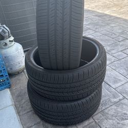 Tire Force Uhp Atlas 235-35R20 92W. 95% $250