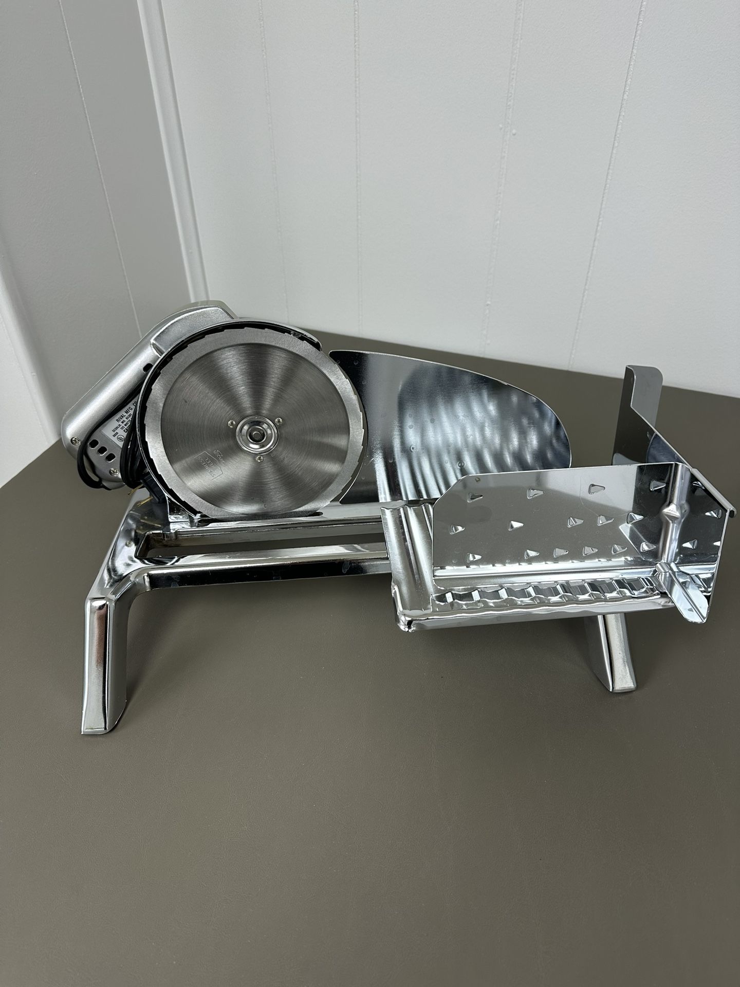 Rival Stainless‑Steel Electric Food Slicer – Adjustable, Dishwasher-Friendly, Like New!