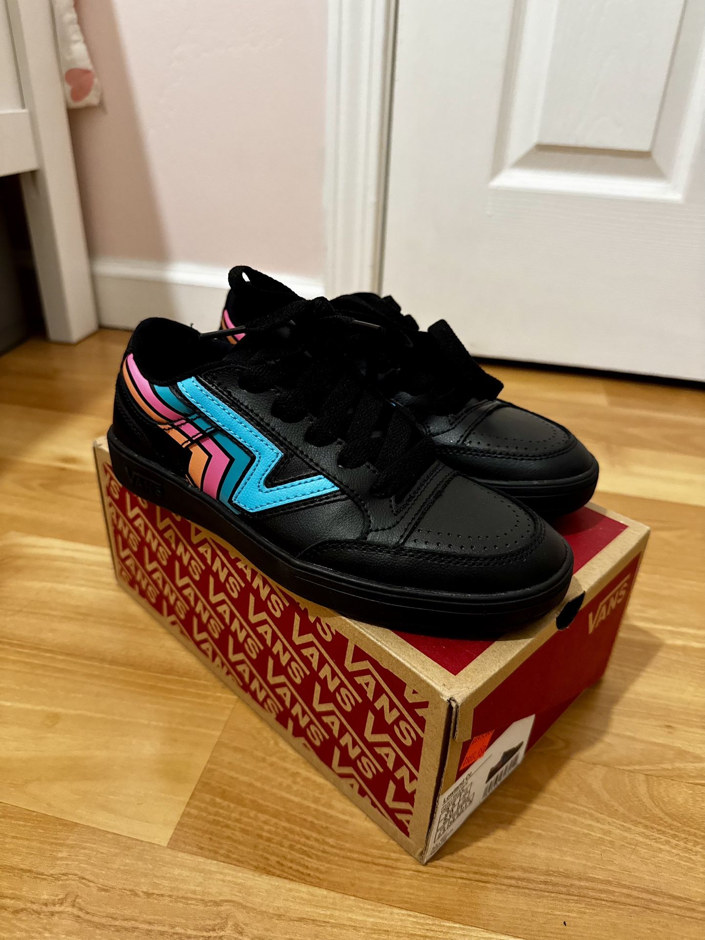 Vans Lowland CC Black Multi – Women’s Size 5 (Men Size 3.5)