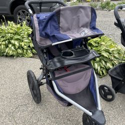Bob Stroller With Removable Food Tray