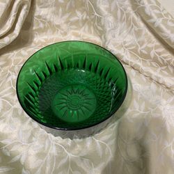 Vintage Arcoroc France Glass Bowl Green Diamond Cut Starburst Retro