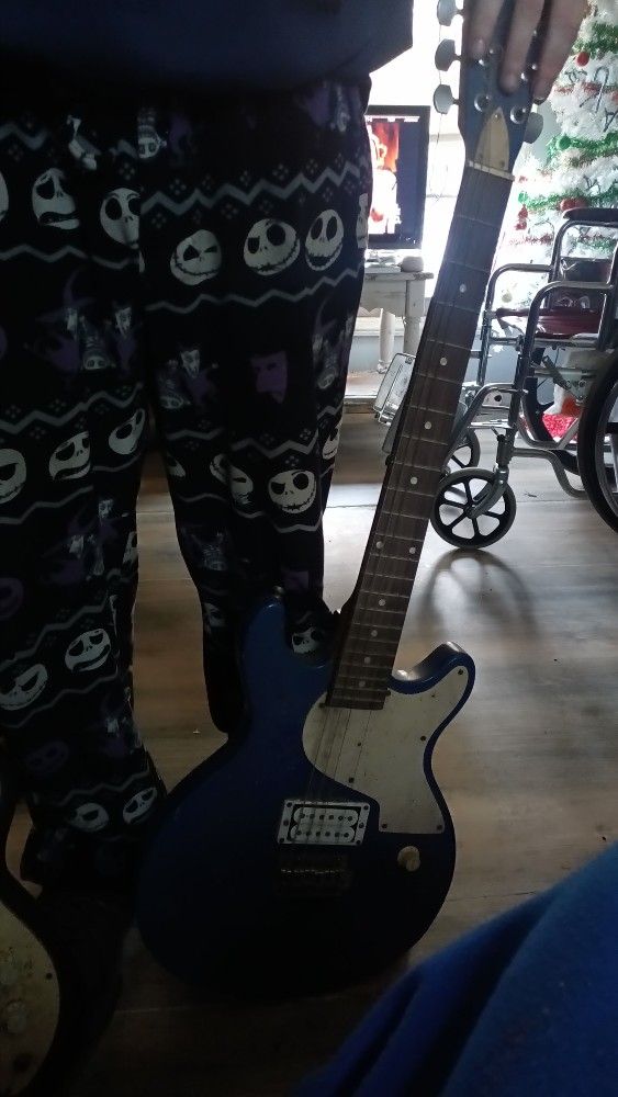 2 Guitars