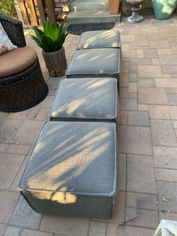 Foot rest with wheels