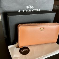 NEW Coach Large Wallet
