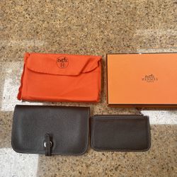 Hermes Dogon  Bi Fold Wallet With Coin Case 