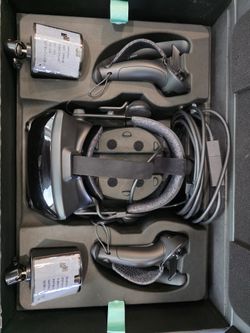 Valve Index Full VR Kit + 2 Tripod Stands - Tested Working