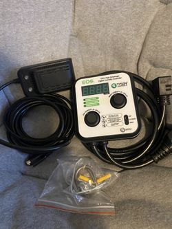 Titan Digital Humidity Controller