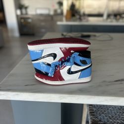 Authentic Jordan 1 Fearless Lightly Used No Box