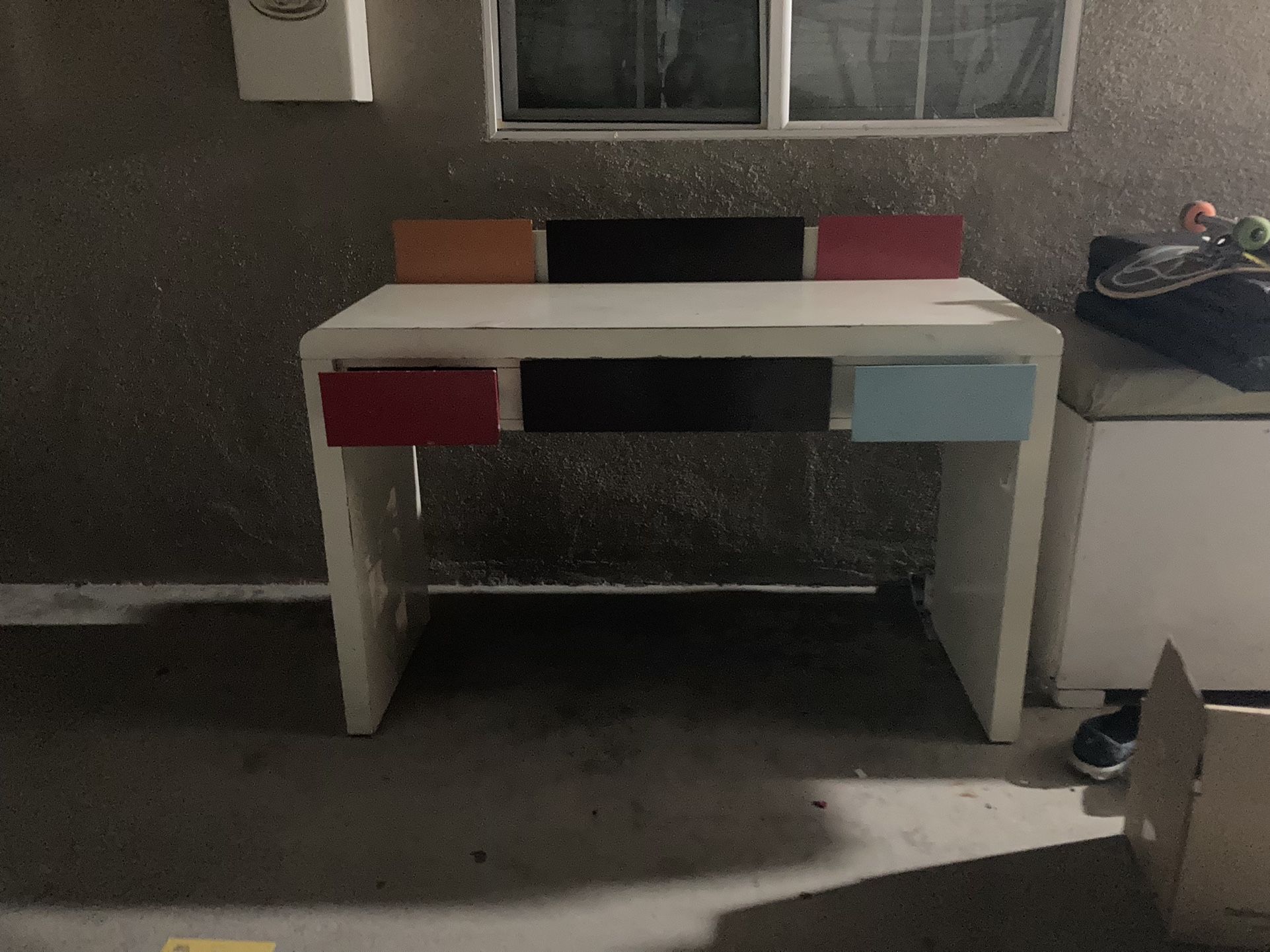 Living Spaces Desk 45 Inches Width, 30 Inches Length