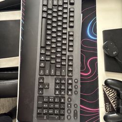 Logitech G613