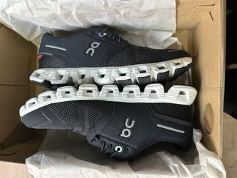 ON CLOUD CLOUD 5 SIZE 6W