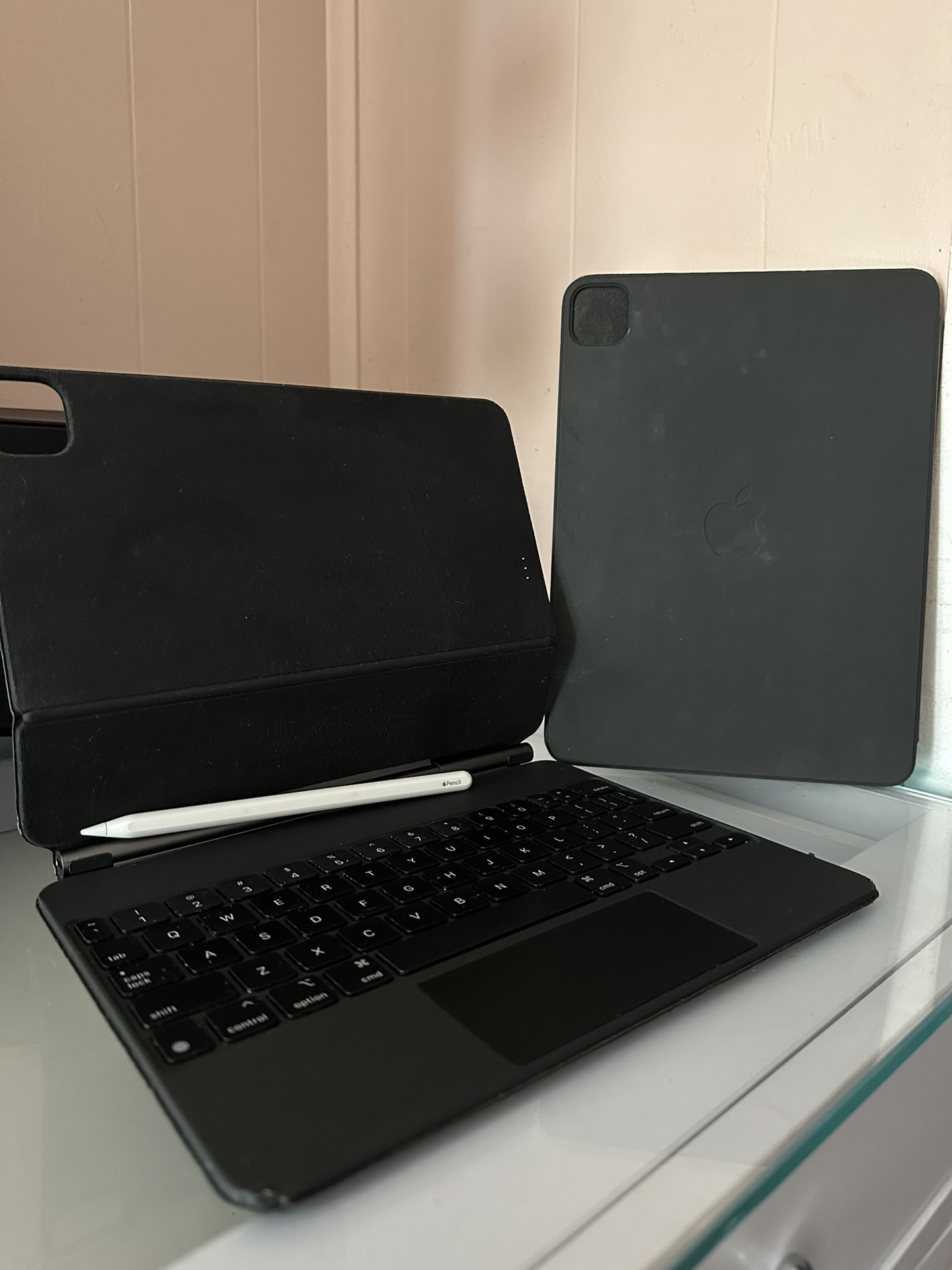 Magic Keyboard, Smartfolio , Apple Pen 2nd Generation, Fits IPAD 11 inch 3rd Generation(M3)