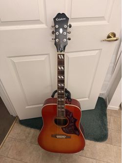 Epiphone Hummingbird acoustic/electric guitar