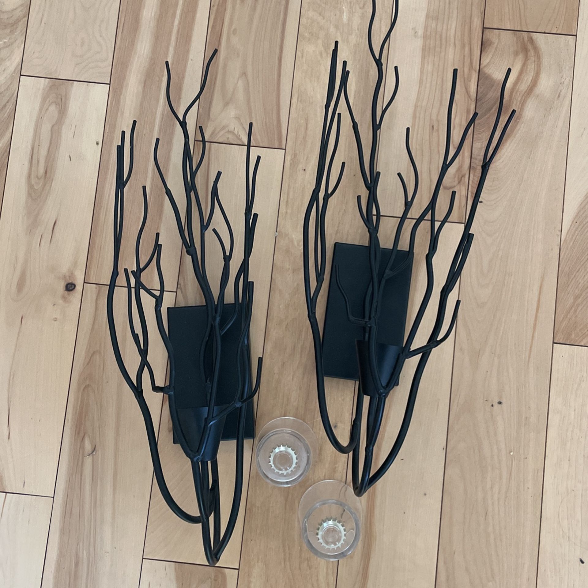 Black Wall Candle Scone Set for Sale in Everett, WA - OfferUp