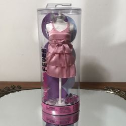 ✔️ NWOT 2004 Barbie Fashion Fever Set 🌷 